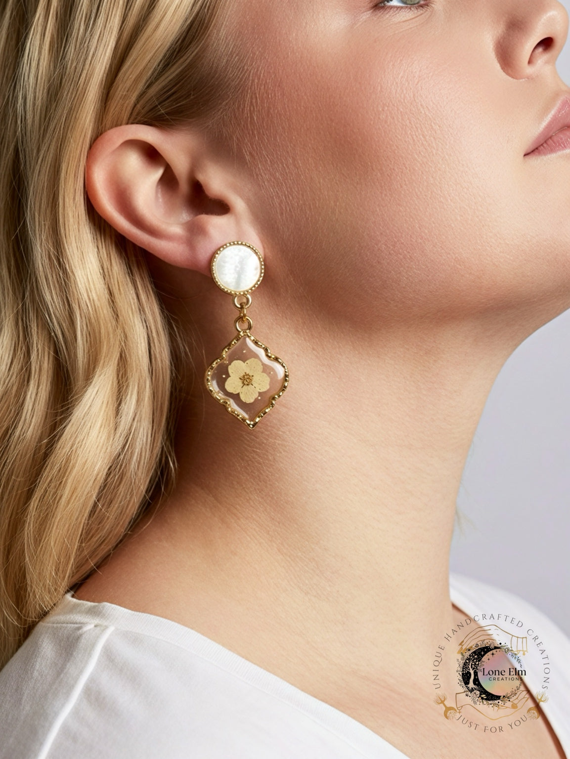 Resin Flower Gold Drop Earrings